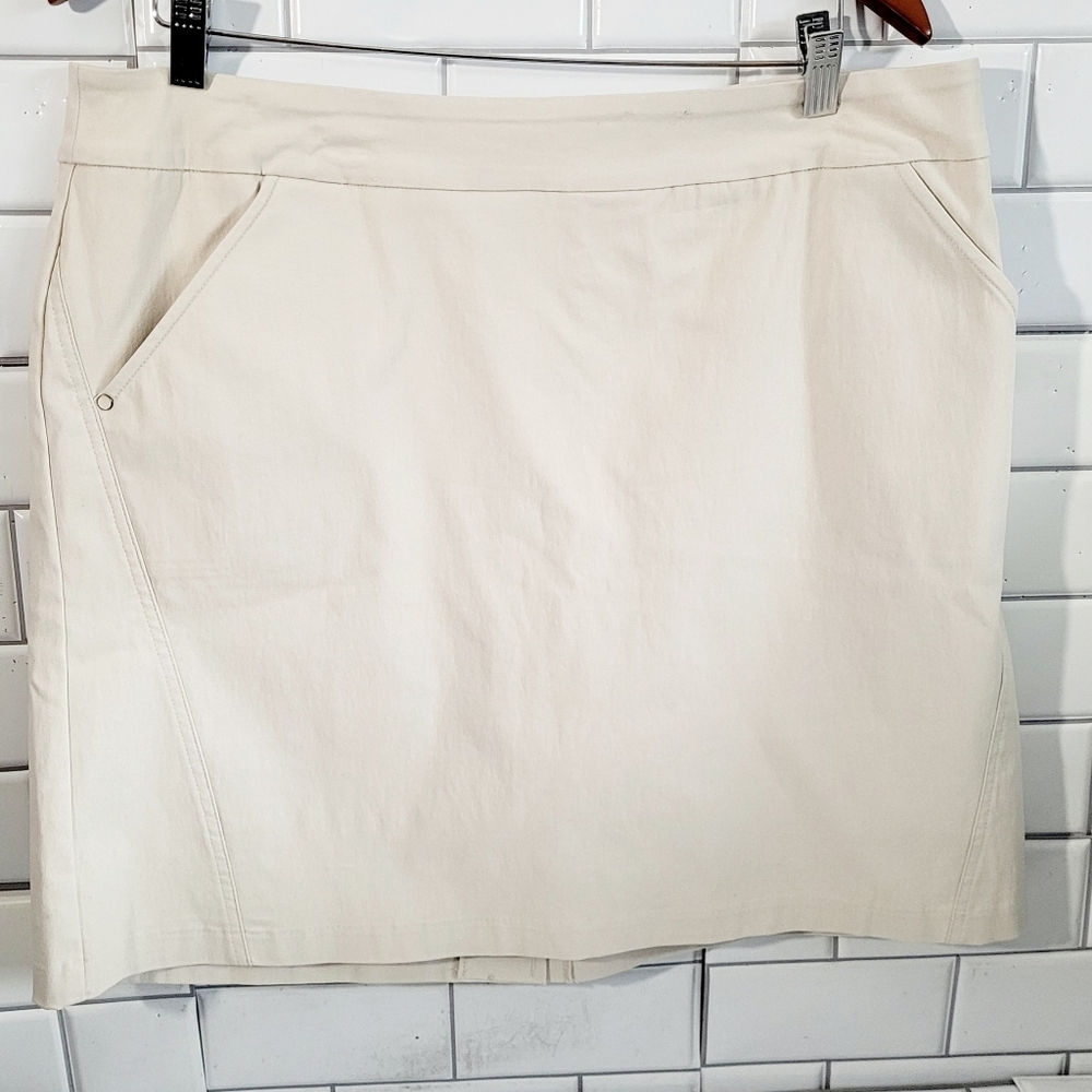 Coconut Row Palm Beach Ladies Light Tan Khaki Skort Pull On Above Knee Length Po
